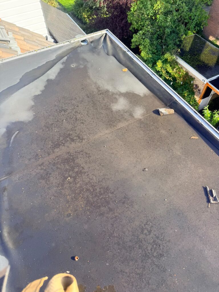Project nieuwe bitumen dakbedekking op dakkapel in Barendrecht